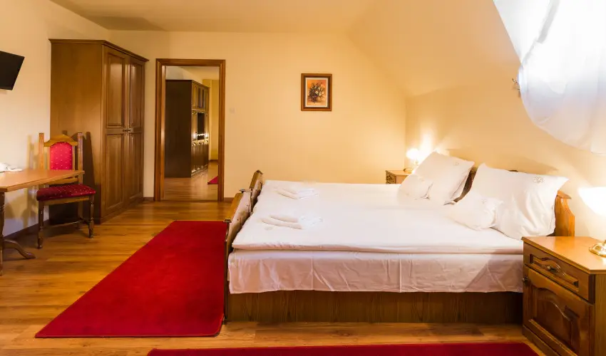 Hotel Vinum Wellness s Konferencia Hotel Kiskrs - Mjus 1.