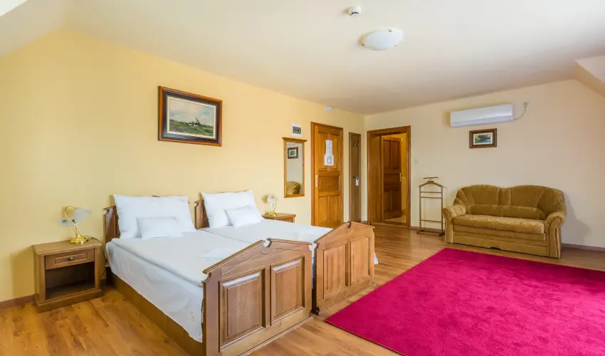 Hotel Vinum Wellness s Konferencia Hotel Kiskrs - Mjus 1.