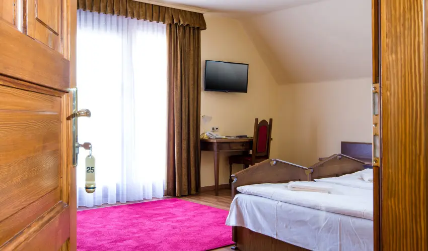 Hotel Vinum Wellness s Konferencia Hotel Kiskrs - Mjus 1.