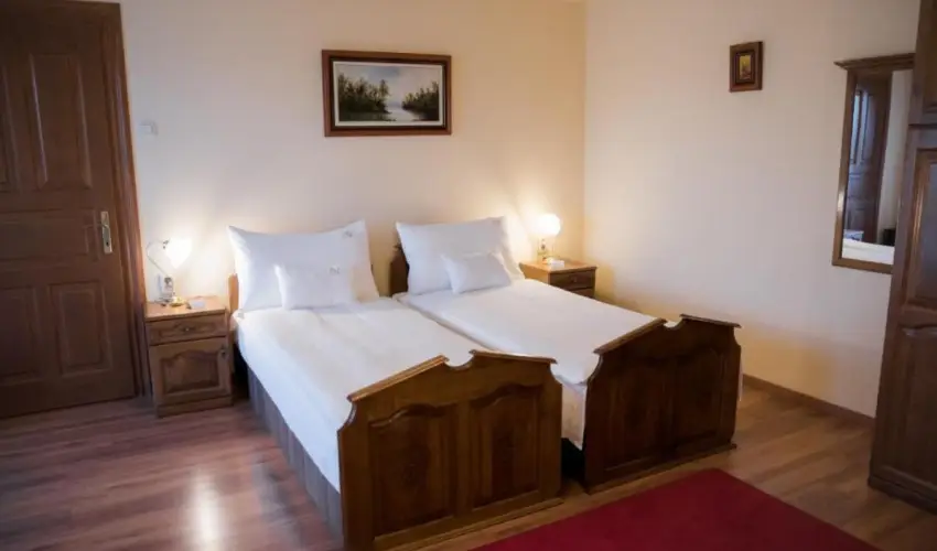 Hotel Vinum Wellness s Konferencia Hotel Kiskrs - Mjus 1.