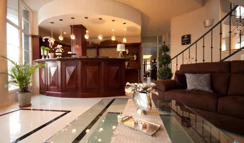 Hotel Xavin Harkny - Mjus 1.