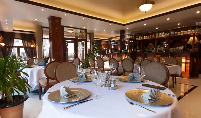 Hotel Xavin Harkny - Mjus 1.