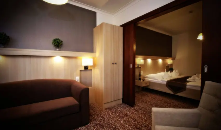 Hotel Xavin Harkny - Mjus 1.