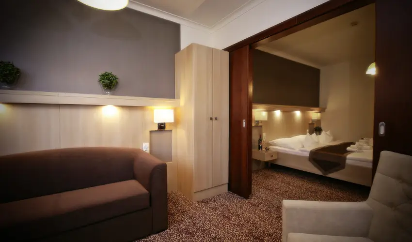 Hotel Xavin Harkny - Mjus 1.