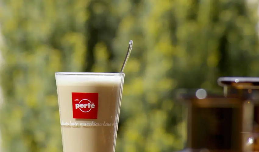 Hotel Xavin Hark�ny - M�jus 1.