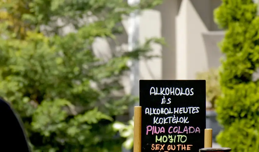 Hotel Xavin Hark�ny - M�jus 1.