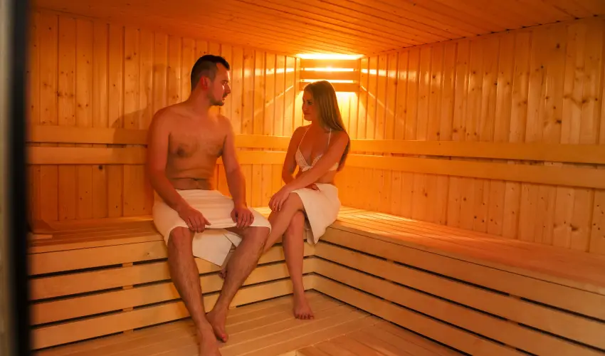 Hotel Yacht Wellness & Business Siófok - Május 1.
