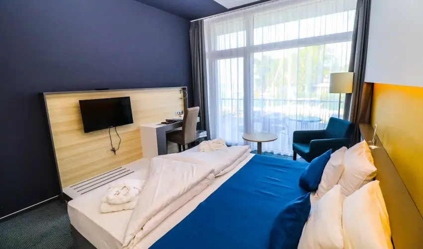 Hotel Yacht Wellness & Business Siófok - Május 1.
