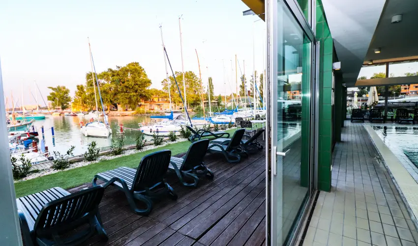 Hotel Yacht Wellness & Business Siófok - Május 1.