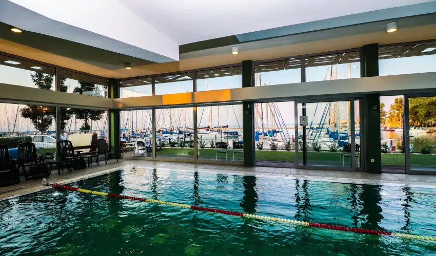 Hotel Yacht Wellness & Business Siófok - Május 1.