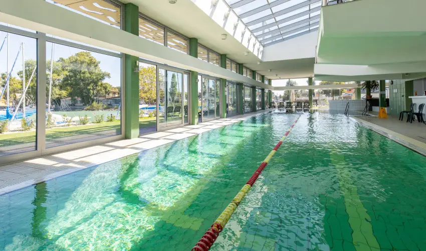 Hotel Yacht Wellness & Business Siófok - Május 1.