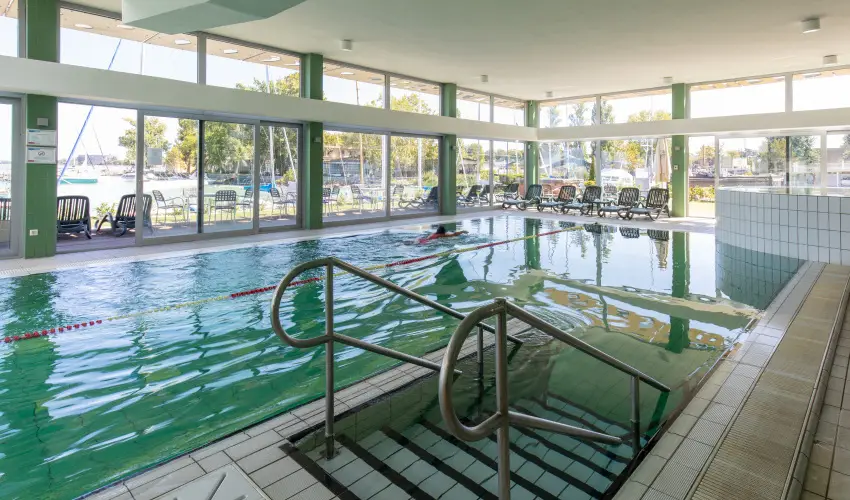 Hotel Yacht Wellness & Business Siófok - Május 1.