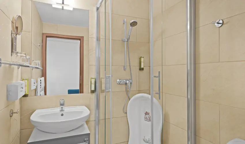 Hotel Yacht Wellness & Business Si�fok - M�jus 1.