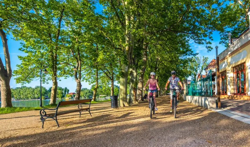 Hotel Anna Villa Balatonföldvár - Május 1.