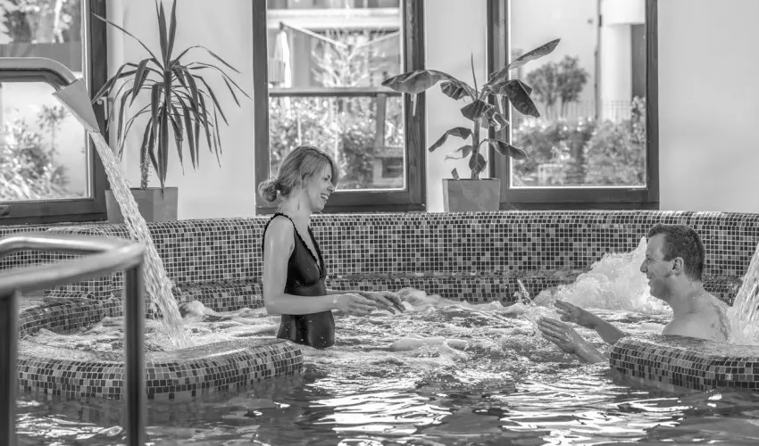 Hotel Anna Villa Balatonf�ldv�r - M�jus 1.