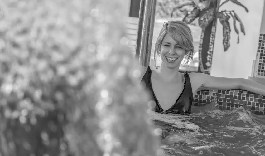Hotel Anna Villa Balatonf�ldv�r - M�jus 1.