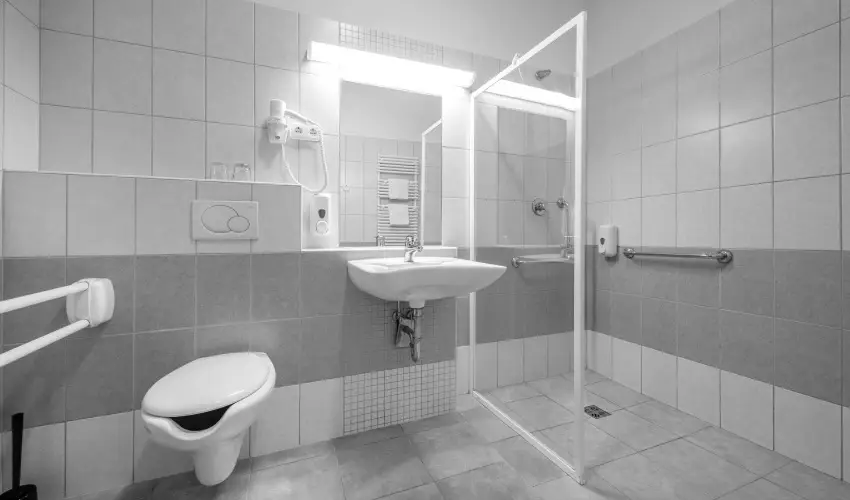 Hotel Anna Villa Balatonf�ldv�r - M�jus 1.
