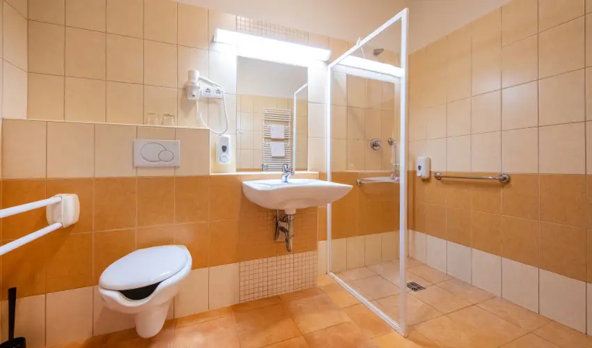 Hotel Anna Villa Balatonföldvár - Május 1.