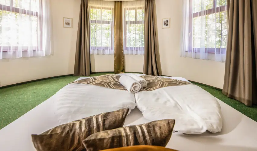 Hotel Anna Villa Balatonföldvár - Május 1.