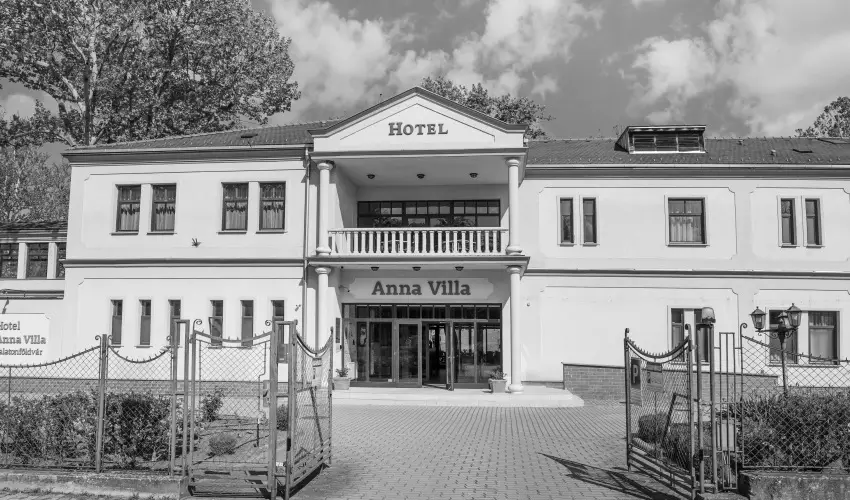 Hotel Anna Villa Balatonf�ldv�r - M�jus 1.