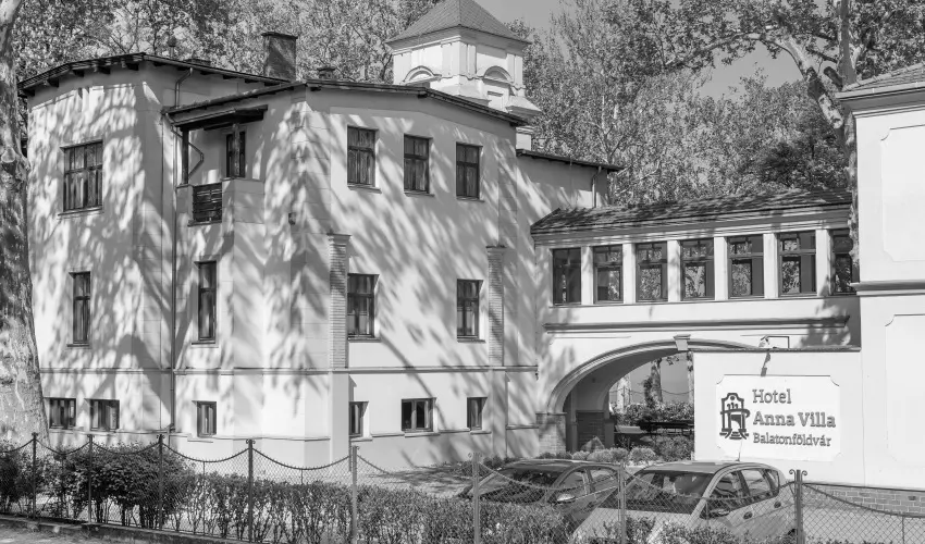 Hotel Anna Villa Balatonf�ldv�r - M�jus 1.