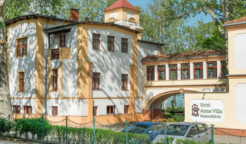 Hotel Anna Villa Balatonföldvár - Május 1.