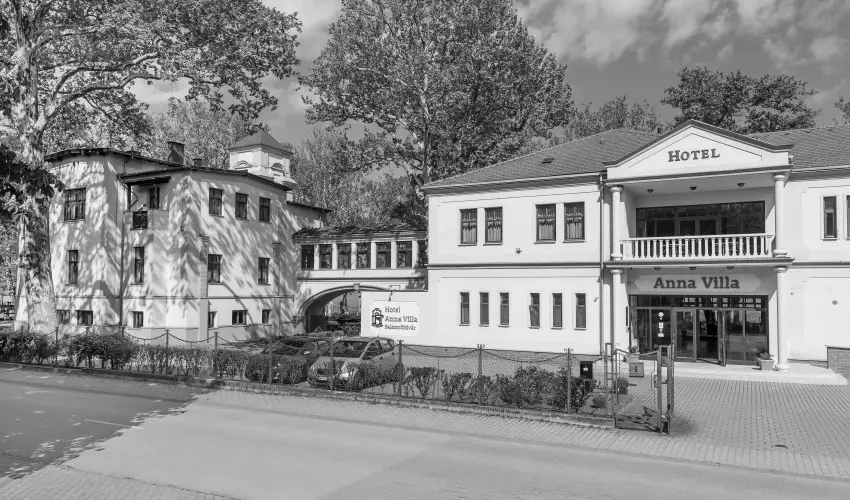 Hotel Anna Villa Balatonf�ldv�r - M�jus 1.