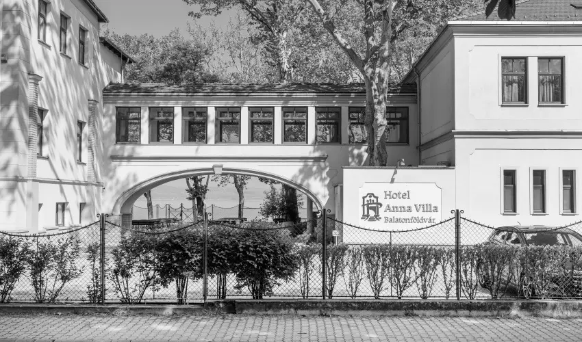 Hotel Anna Villa Balatonf�ldv�r - M�jus 1.