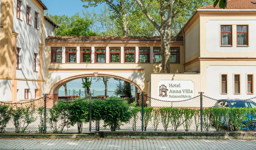 Hotel Anna Villa Balatonföldvár - Május 1.