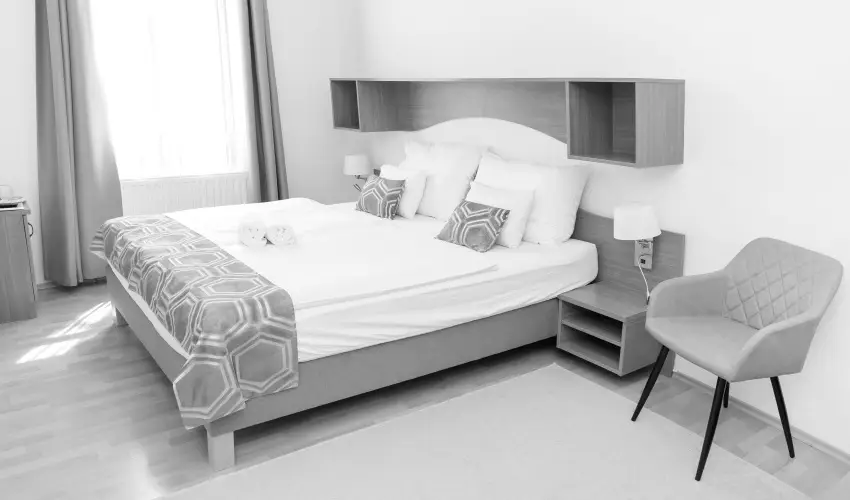 Hotel Anna Villa Balatonf�ldv�r - M�jus 1.