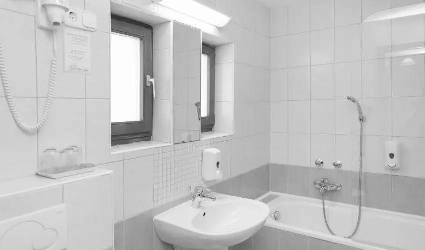 Hotel Anna Villa Balatonf�ldv�r - M�jus 1.