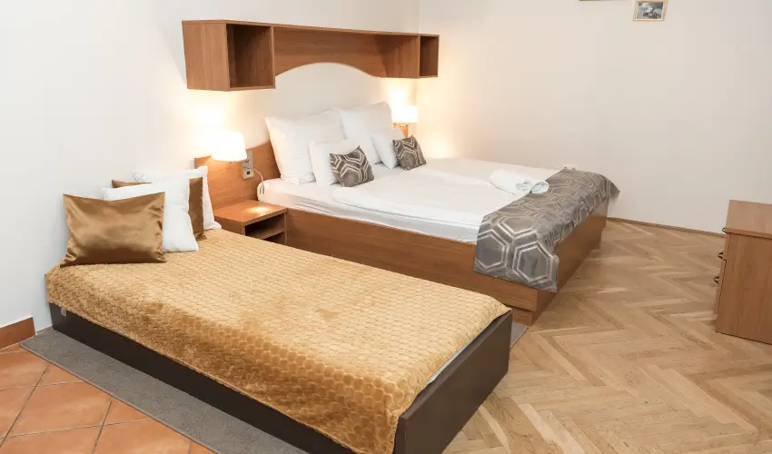 Hotel Anna Villa Balatonföldvár - Május 1.