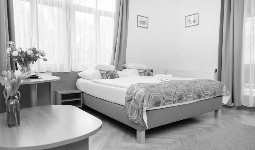 Hotel Anna Villa Balatonf�ldv�r - M�jus 1.