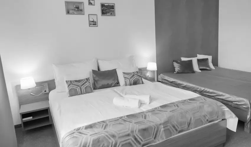 Hotel Anna Villa Balatonf�ldv�r - M�jus 1.