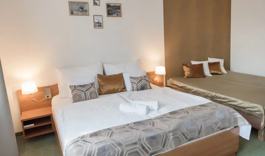 Hotel Anna Villa Balatonföldvár - Május 1.