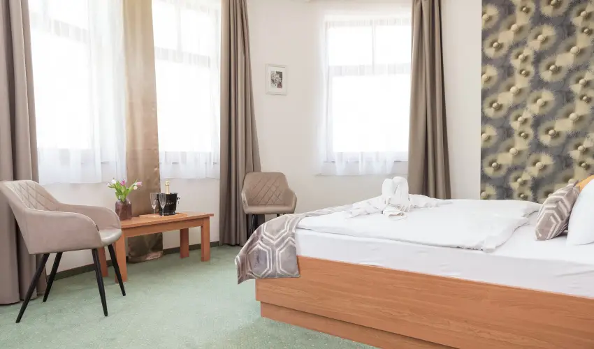 Hotel Anna Villa Balatonföldvár - Május 1.