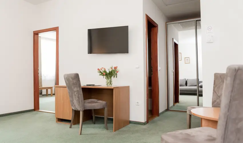 Hotel Anna Villa Balatonföldvár - Május 1.