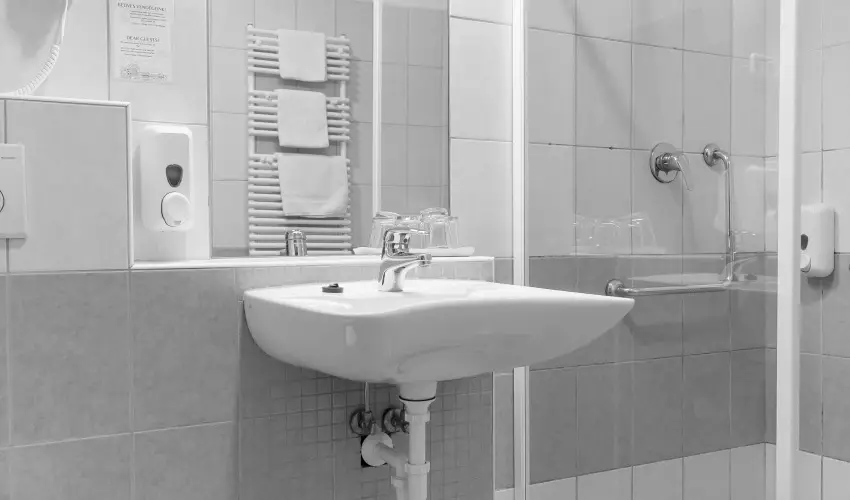 Hotel Anna Villa Balatonf�ldv�r - M�jus 1.