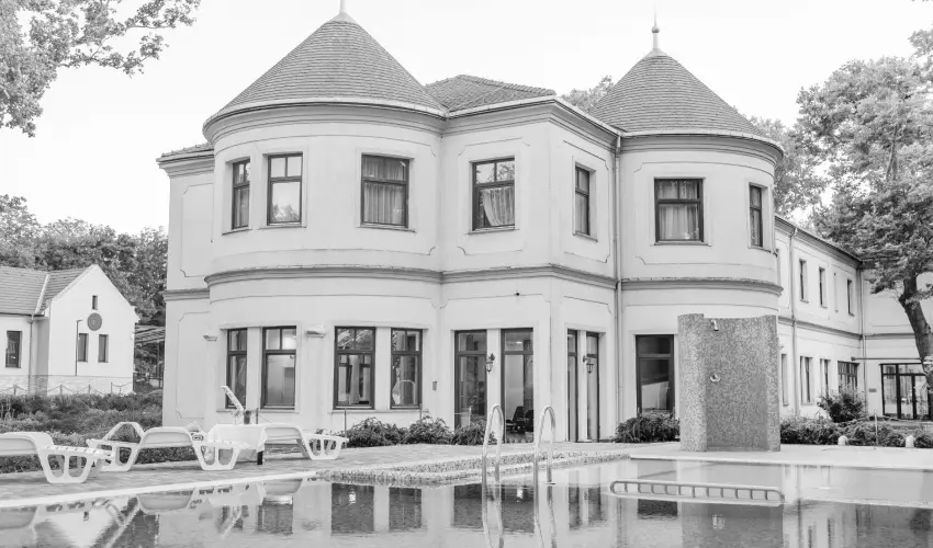 Hotel Anna Villa Balatonf�ldv�r - M�jus 1.