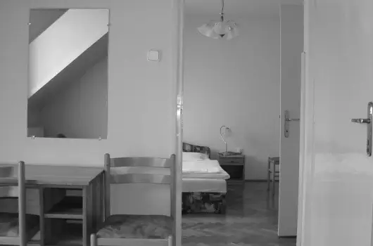 Therm�l Apartmanh�z - M�jus 1.