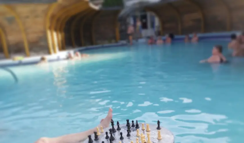 Therm�l Apartmanh�z Kom�rom - M�jus 1.