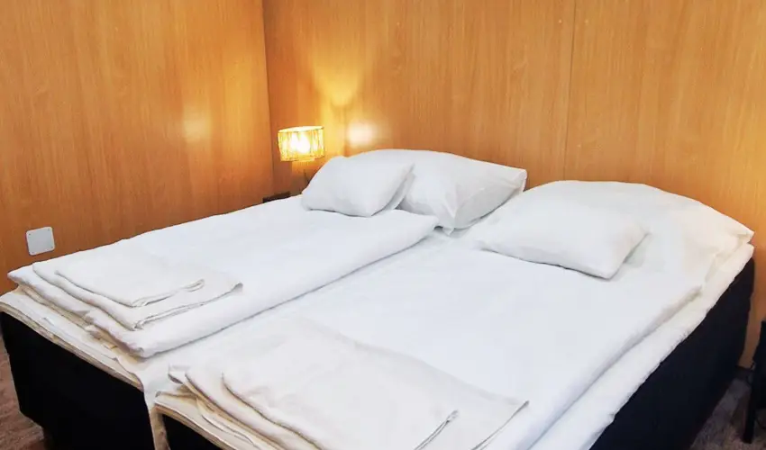 Therm�l Apartmanh�z Kom�rom - M�jus 1.