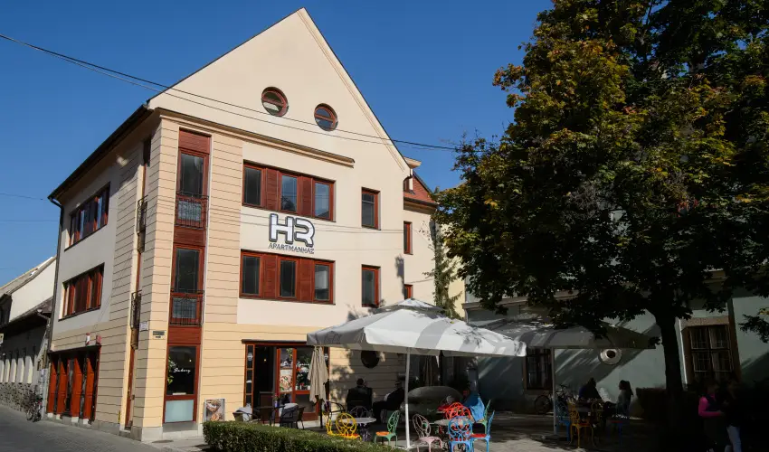 HR Apartmanház Eger - Május 1. (min. 3 éj)
