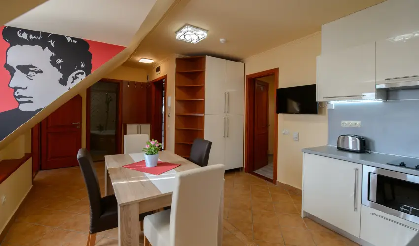 HR Apartmanház Eger - Május 1. (min. 3 éj)