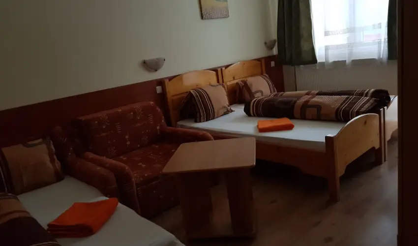 Hungria Panzi Miskolctapolca - Mjus 1.