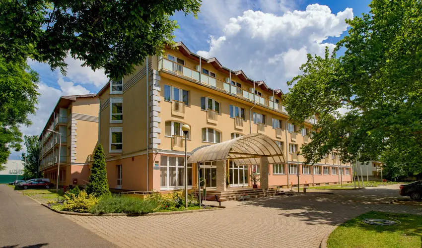Hungarospa Thermal Hotel Hajdszoboszl - Mjus 1. (min. 2 j)