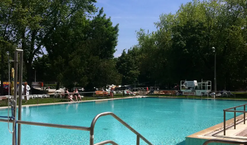 Hotel Hforrs Hajdszoboszl - Mjus 1. (min. 2 j)