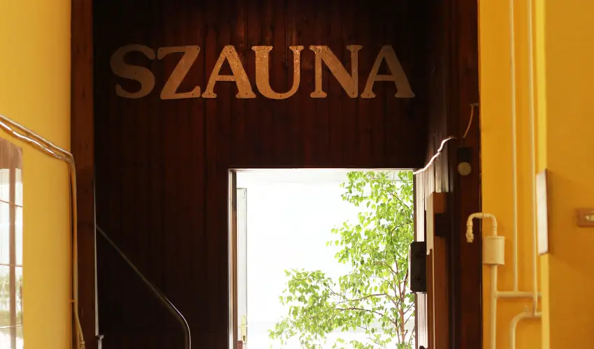 Hotel Hforrs Hajdszoboszl - Mjus 1. (min. 2 j)