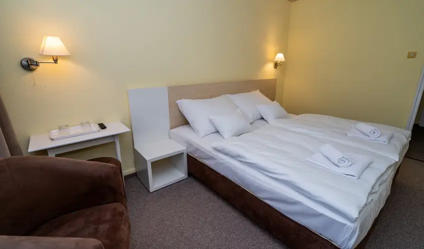 Hotel Hforrs Hajdszoboszl - Mjus 1. (min. 2 j)