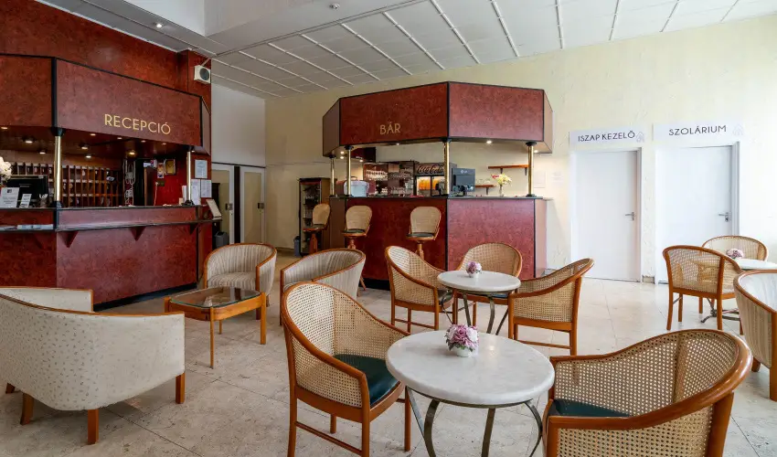 Hotel Hforrs Hajdszoboszl - Mjus 1. (min. 2 j)